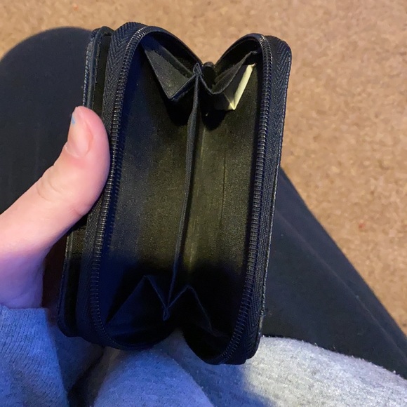 Wallet - Picture 3 of 4